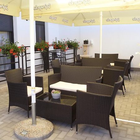 "Mini Hotel Vienna" Apartments Vrnjačka Banja Екстериор снимка